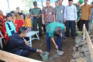 Bupati Purbalingga meletakan batu pertama pembangunan SD Muhammadiyah 1 Purbalingga (1)